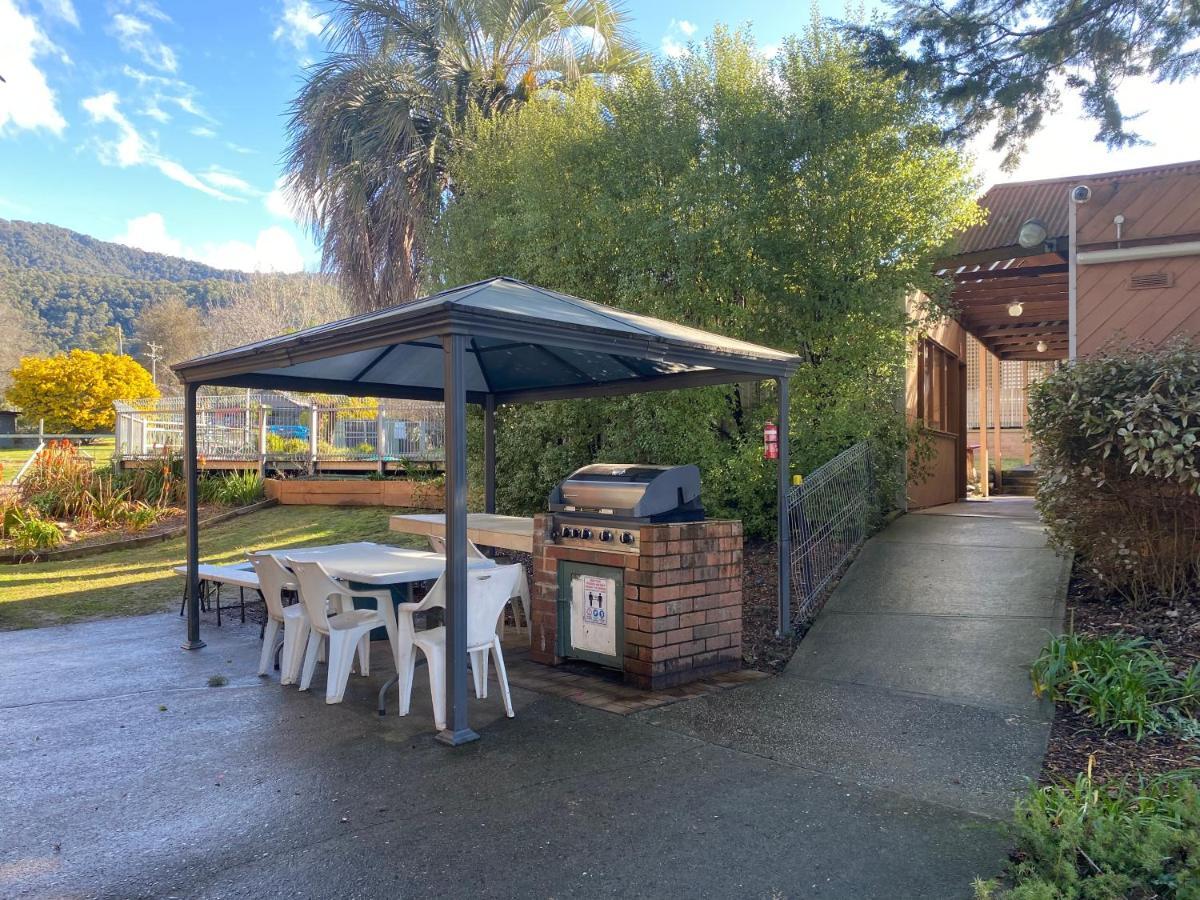 Mountain Creek Motel Bar & Restaurant Mount Beauty Εξωτερικό φωτογραφία