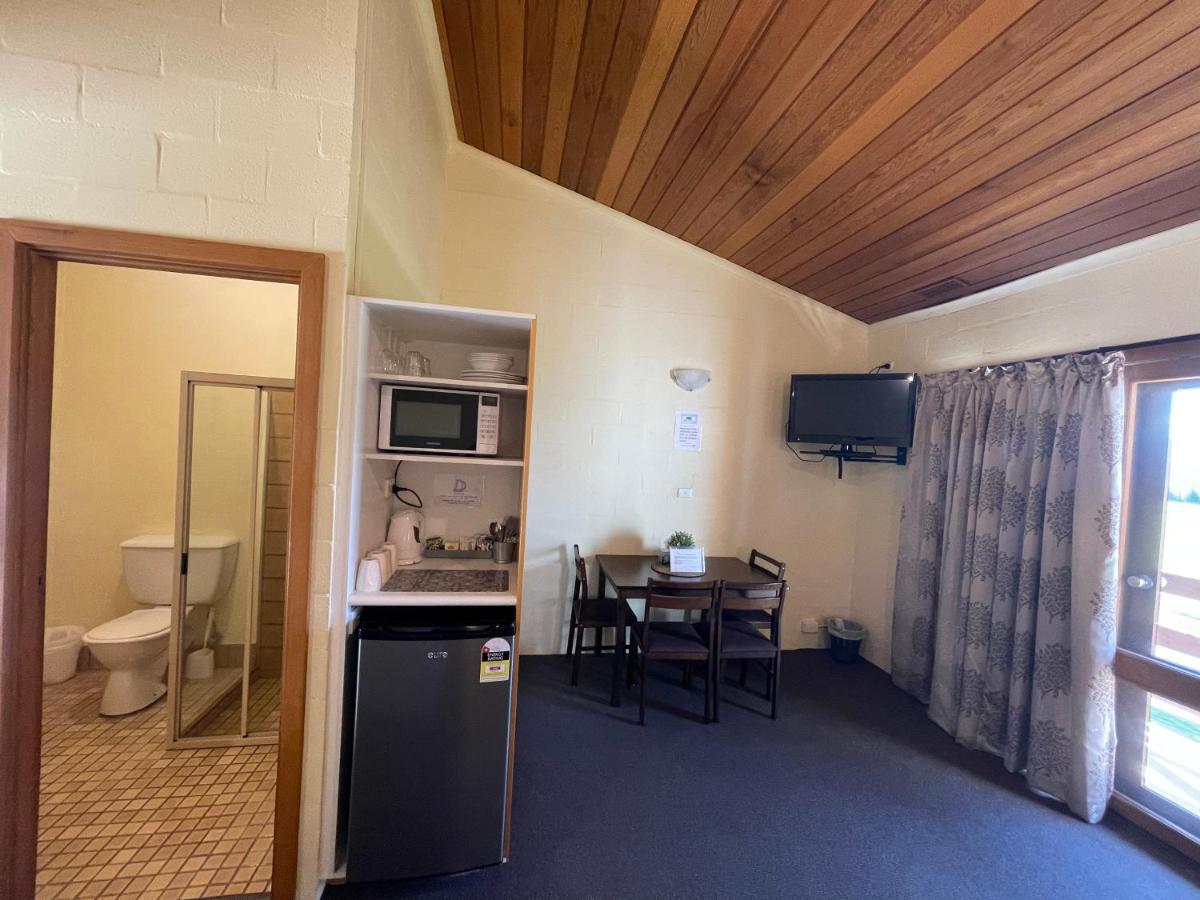 Mountain Creek Motel Bar & Restaurant Mount Beauty Εξωτερικό φωτογραφία