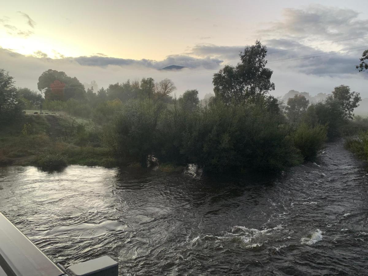 Mountain Creek Motel Bar & Restaurant Mount Beauty Εξωτερικό φωτογραφία