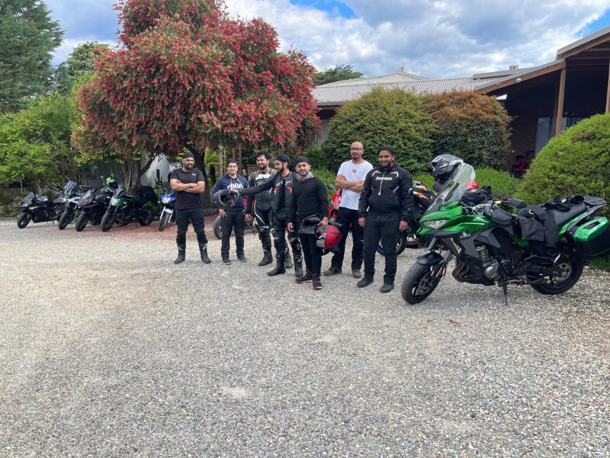 Mountain Creek Motel Bar & Restaurant Mount Beauty Εξωτερικό φωτογραφία