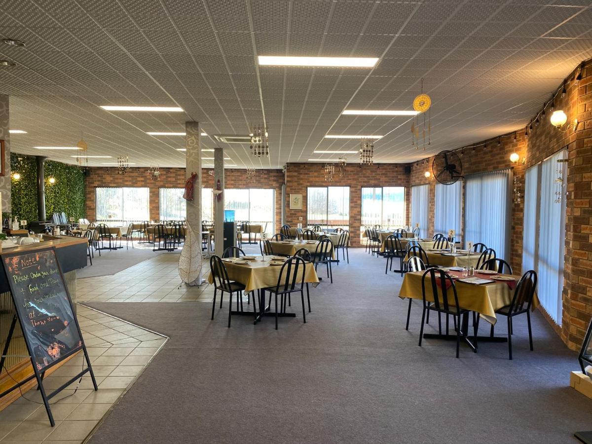 Mountain Creek Motel Bar & Restaurant Mount Beauty Εξωτερικό φωτογραφία