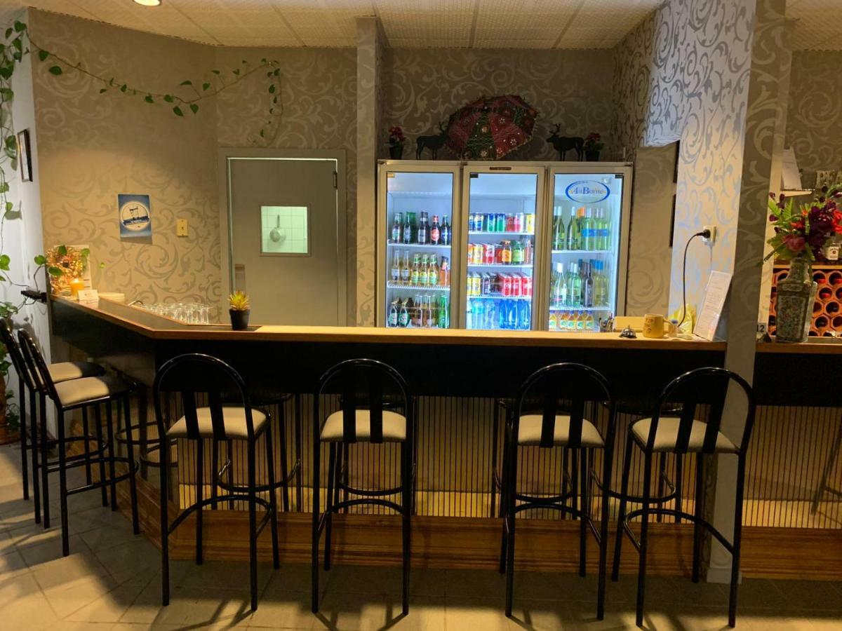 Mountain Creek Motel Bar & Restaurant Mount Beauty Εξωτερικό φωτογραφία